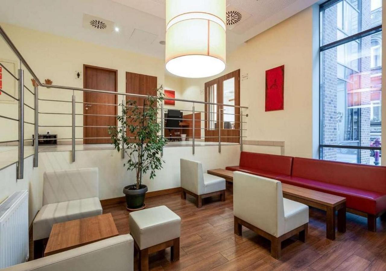 מלון Nexto Dormero 4*