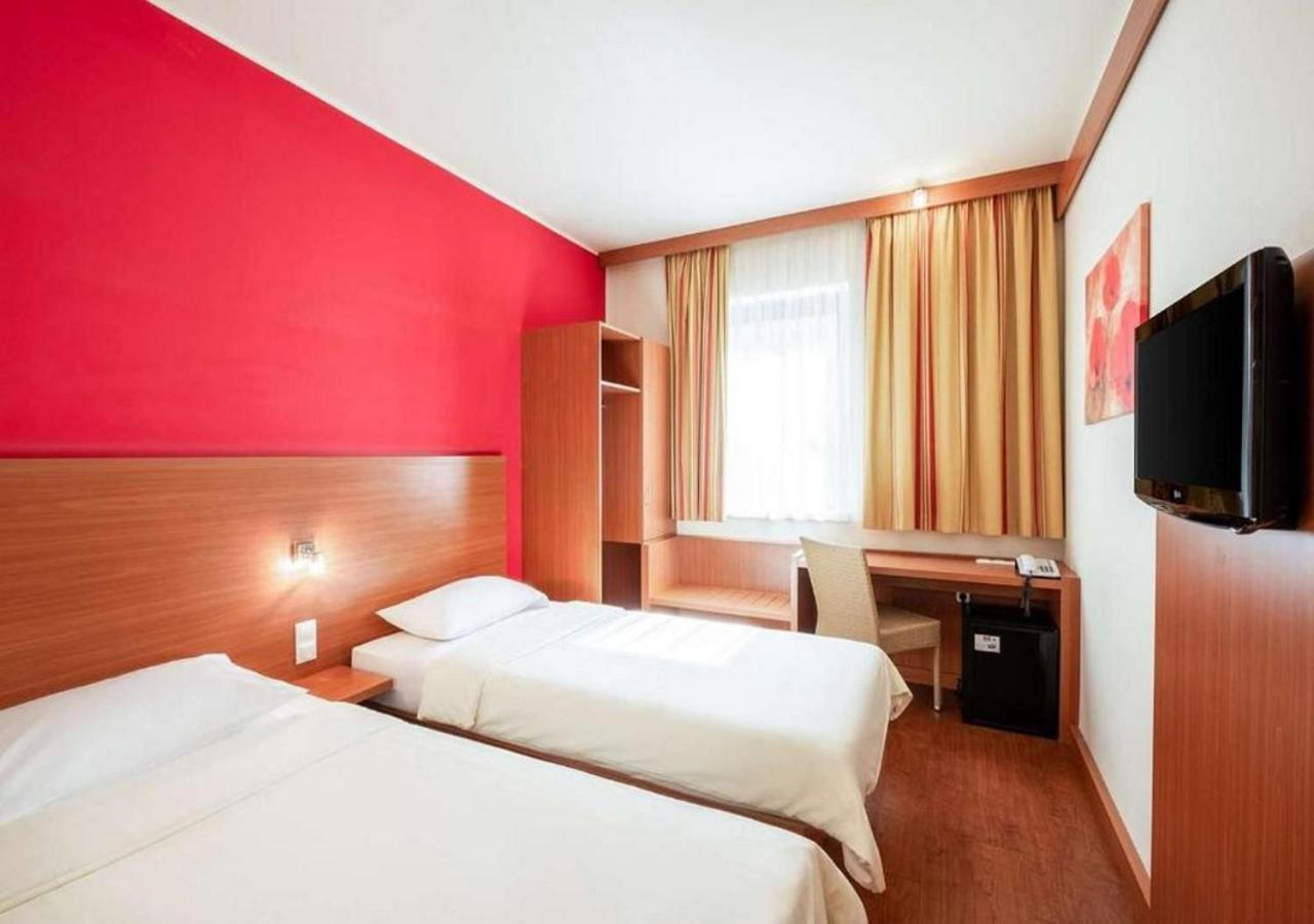 Nexto Dormero 4* בודפשט
