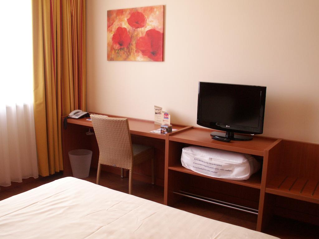Nexto Dormero מלון 4*